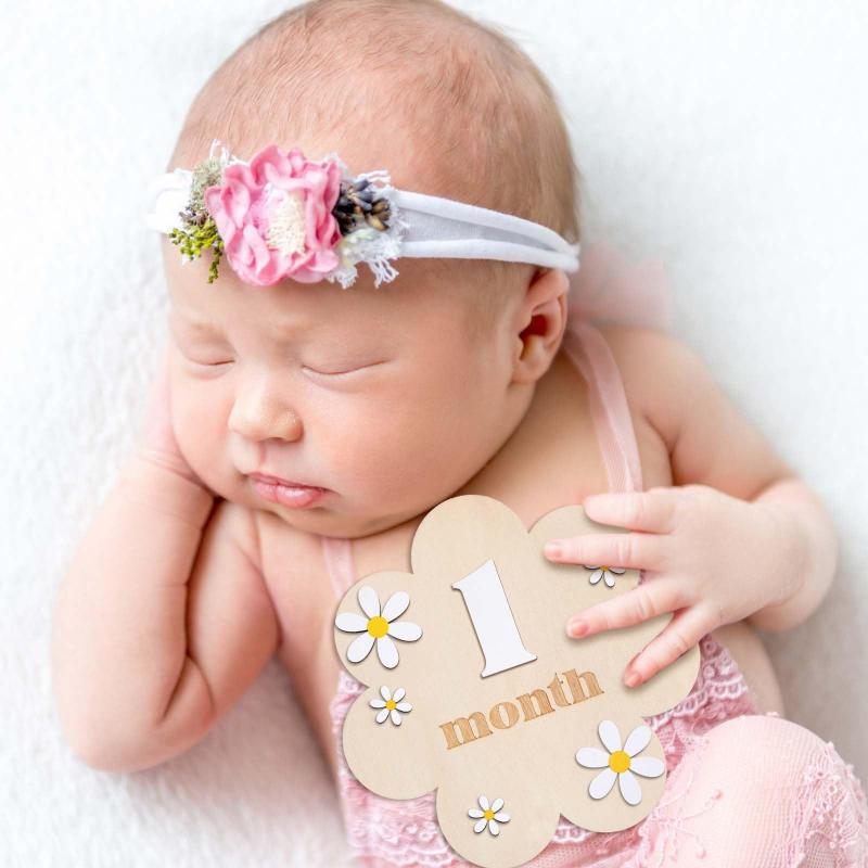 Wooden Baby Monthly Milestone  – Photography Newborn Bewertung und Preis